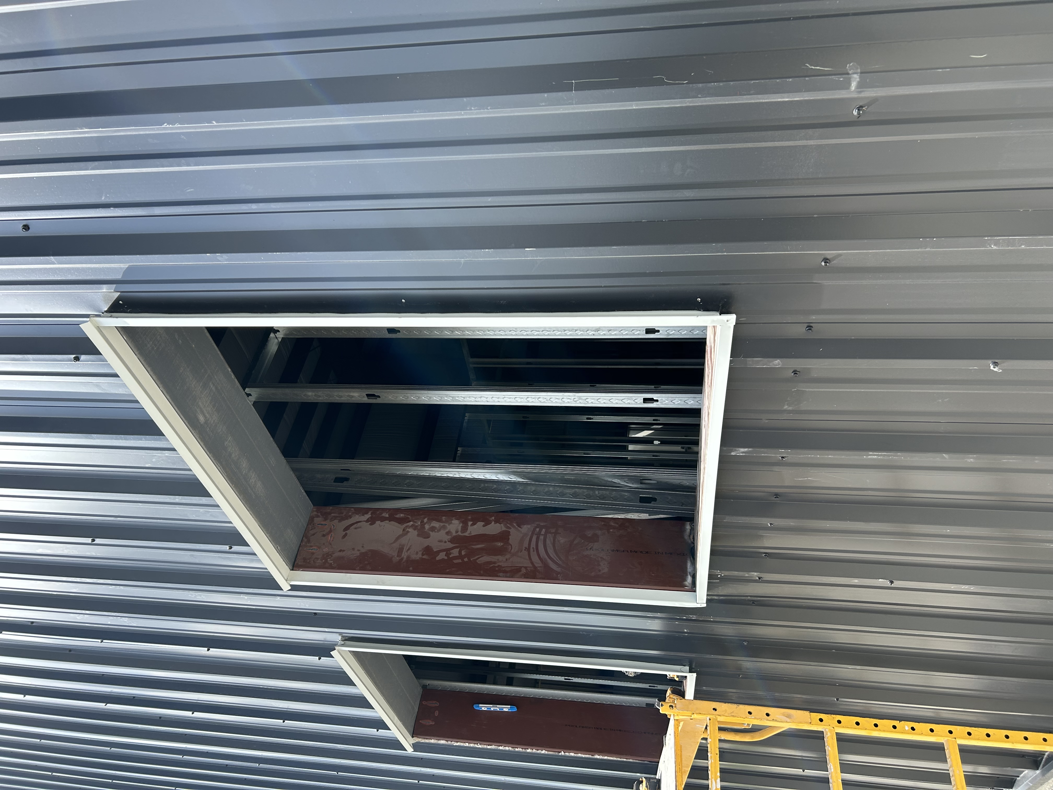 Marcos metálicos para ventanas